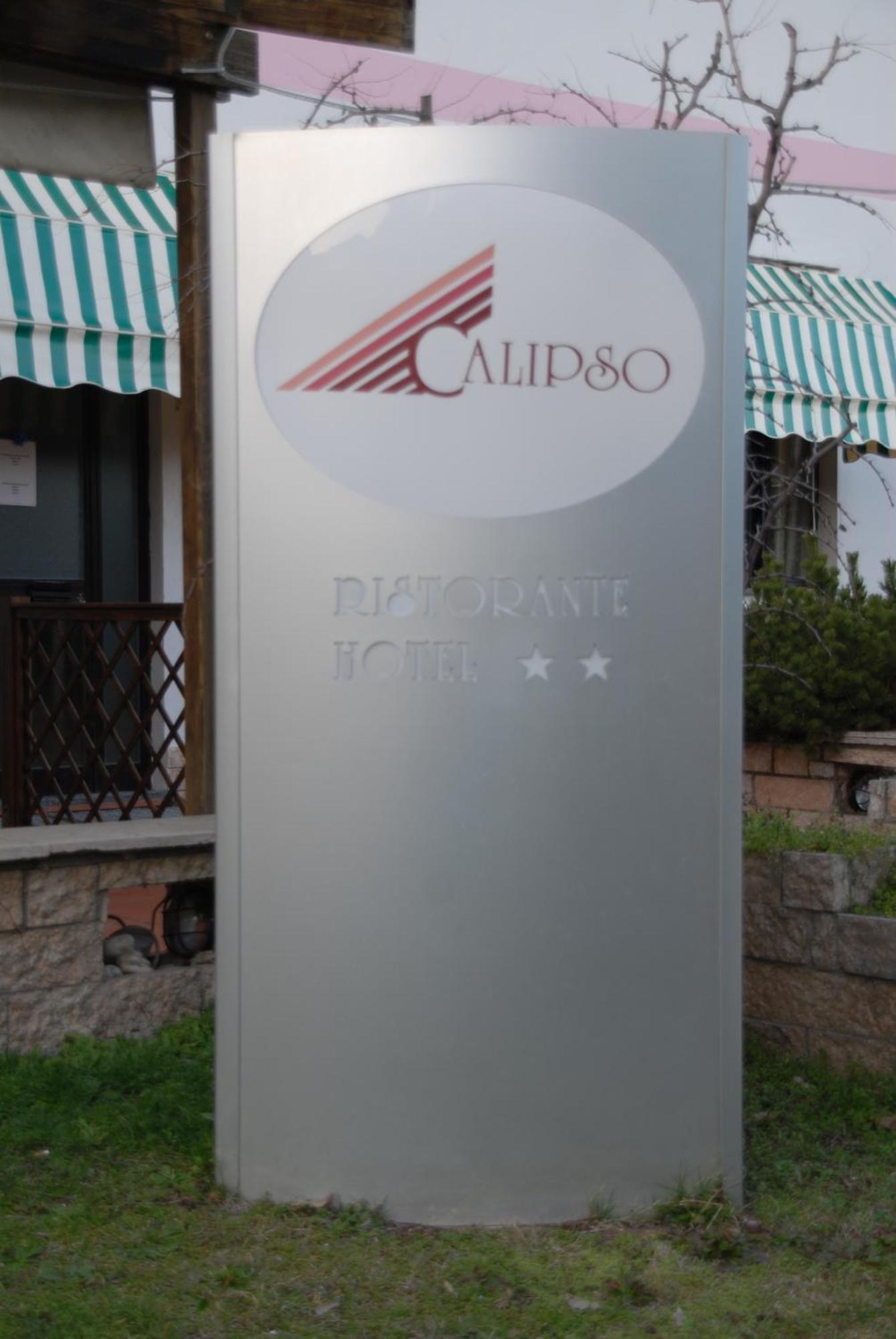 卡利普索马戈Il餐厅酒店 罗本切图坎因多诺 外观 照片